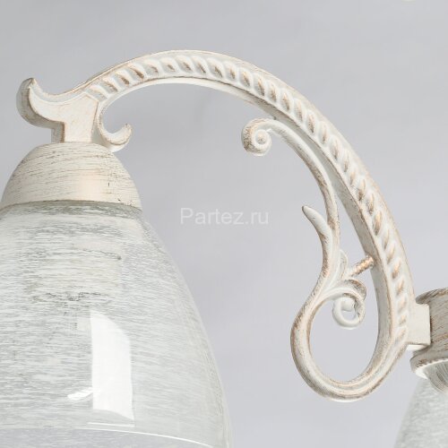 Потолочная люстра MW-Light 105010303