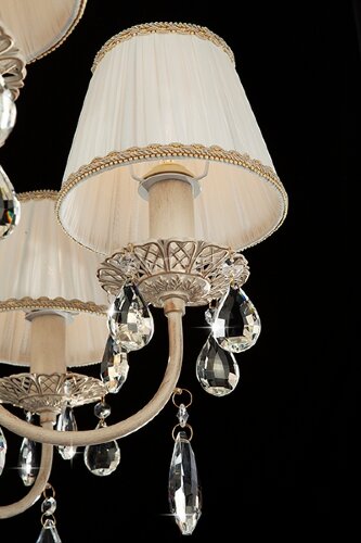 Подвесная люстра Eurosvet 3637/7 белый с золотом