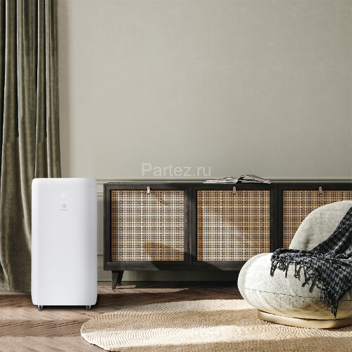 Кондиционер мобильный Electrolux EACM-07 XN/N6
